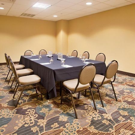 Holiday Inn Country Club Plaza Kansas City Exterior photo