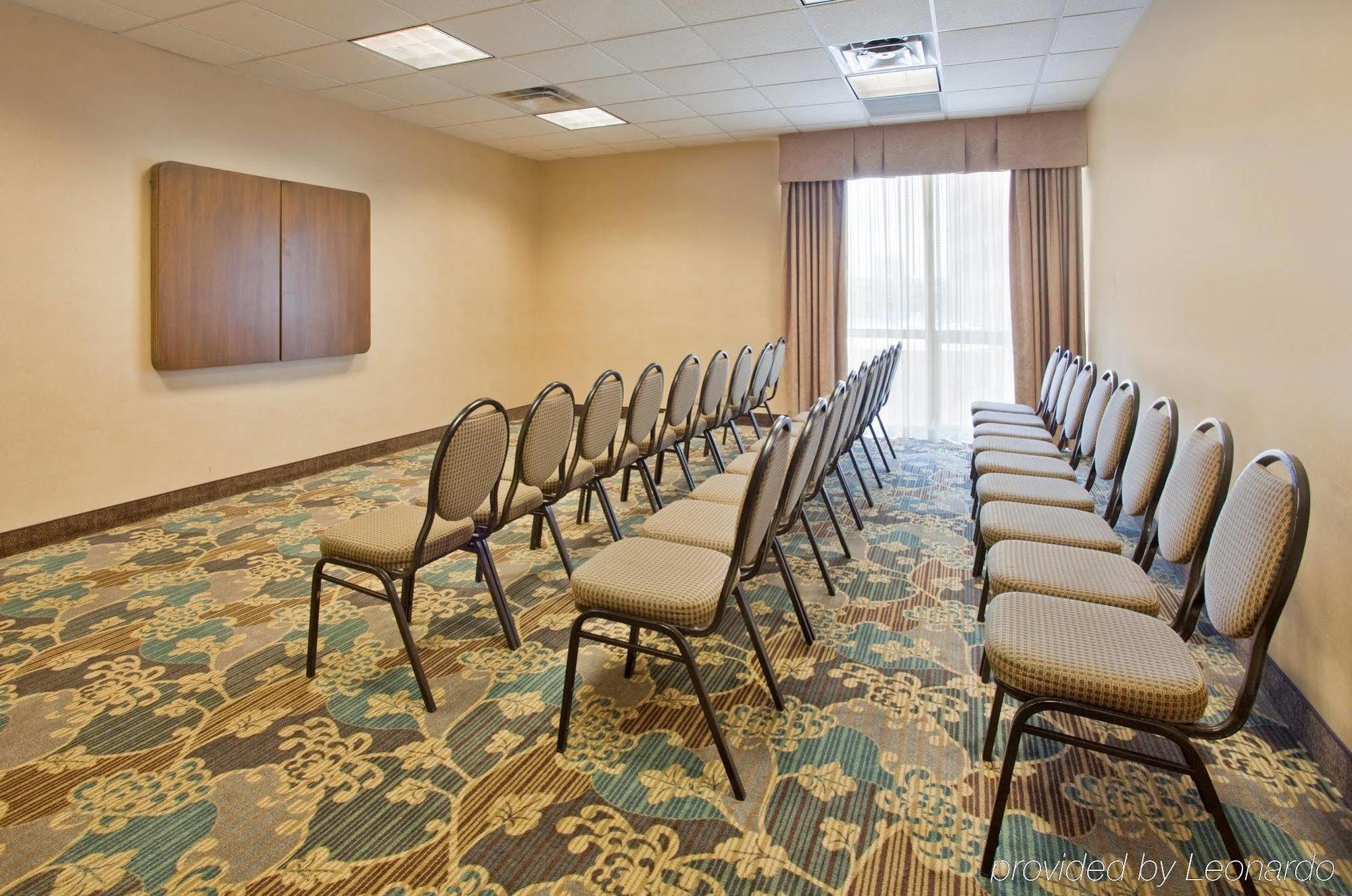 Holiday Inn Country Club Plaza Kansas City Exterior photo