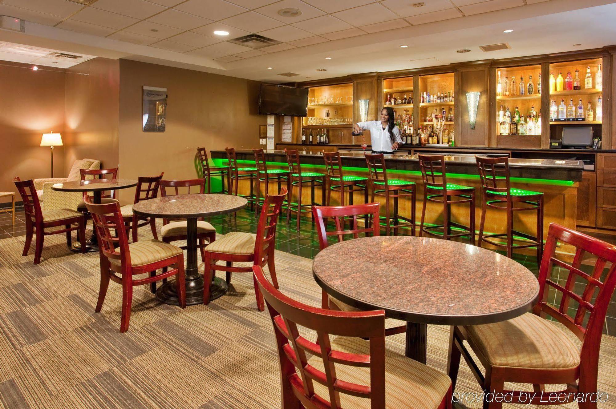 Holiday Inn Country Club Plaza Kansas City Exterior photo