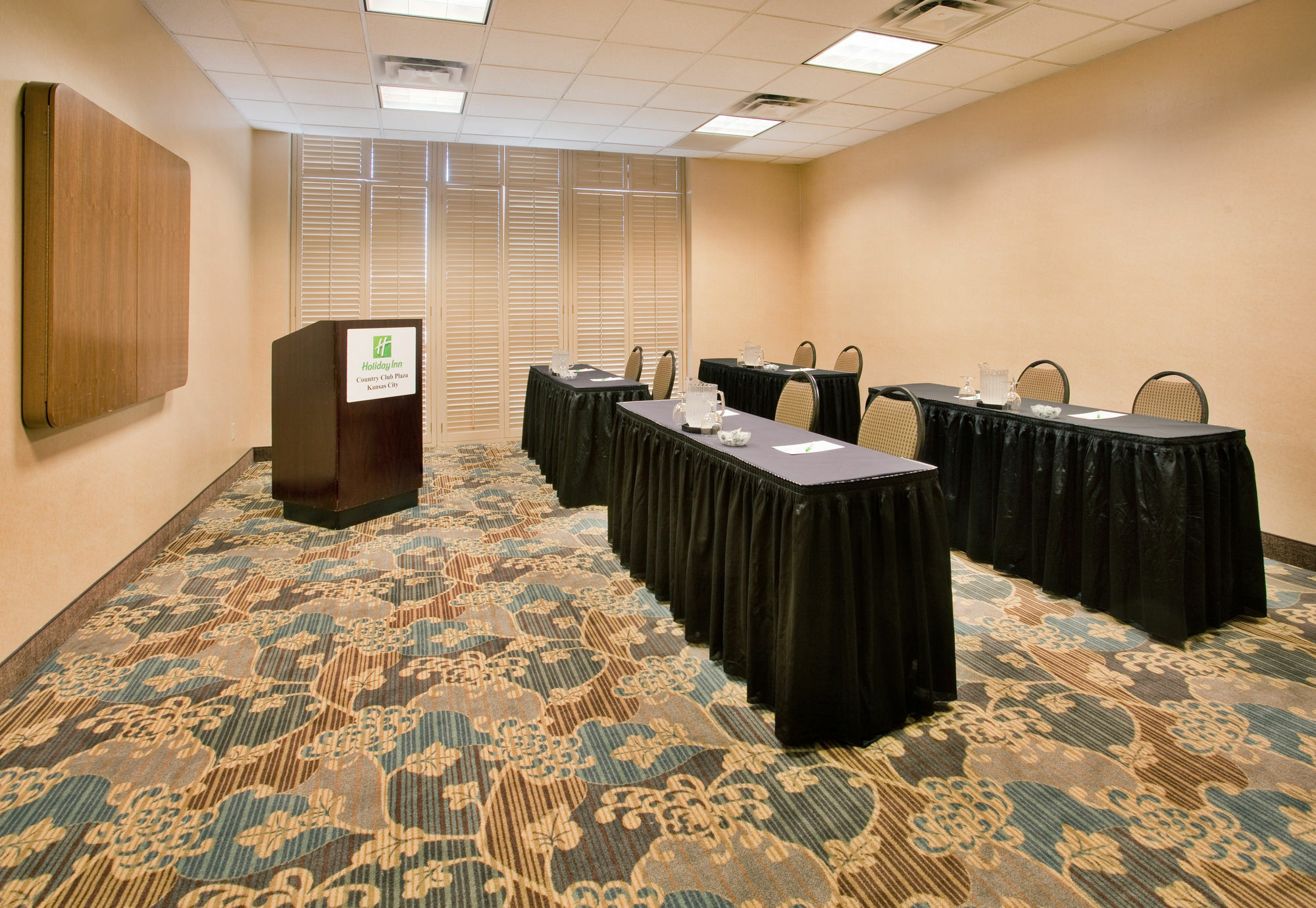Holiday Inn Country Club Plaza Kansas City Exterior photo