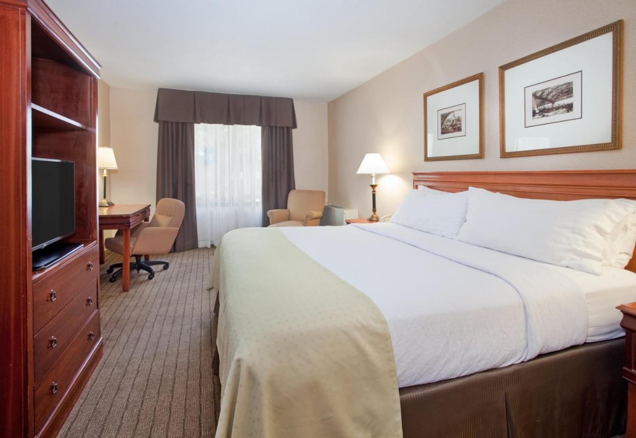 Holiday Inn Country Club Plaza Kansas City Exterior photo